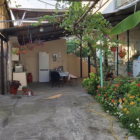 Na Shapsug Guest House Gagra Ngoại thất bức ảnh