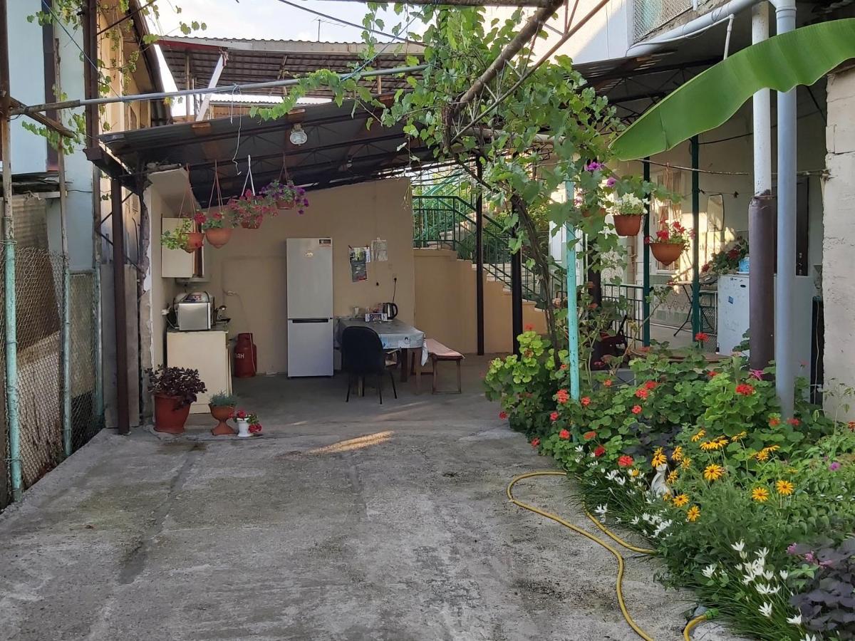 Na Shapsug Guest House Gagra Ngoại thất bức ảnh